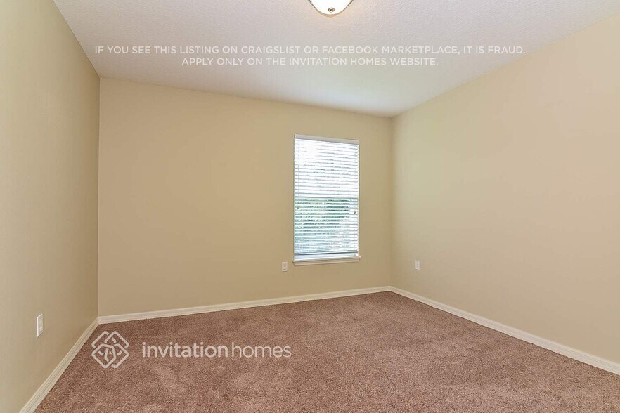 Building Photo - 3290 Fawnwood Dr