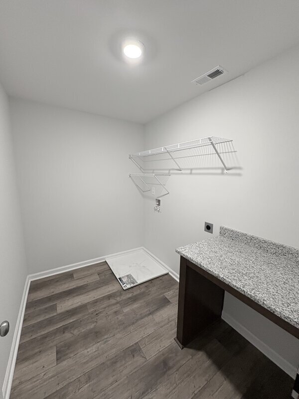 Building Photo - 153 Brockway Dr