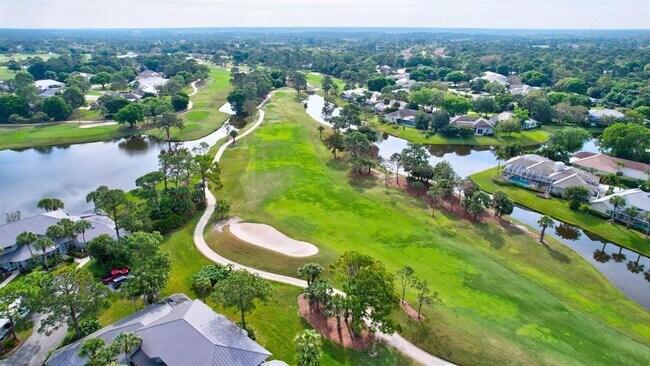 Building Photo - 7334 Pine Creek Way