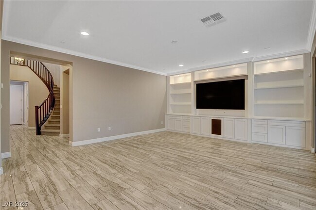 Building Photo - 12217 Nasino Ave