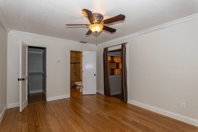 Building Photo - 4 bed/3 bath in College Park