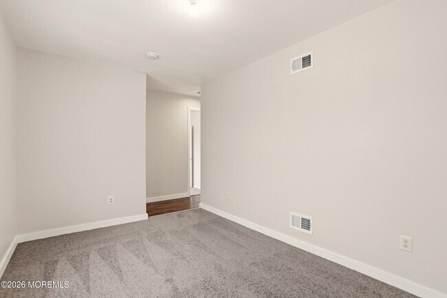 Building Photo - 51 Sherrybrooke Dr