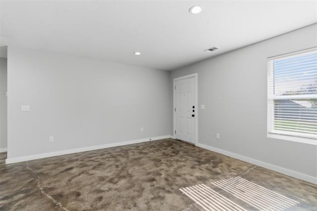 Building Photo - 612 W Coffin St