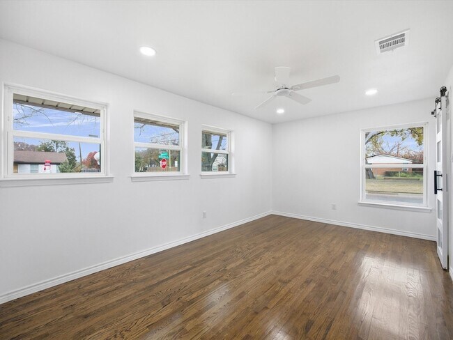 Building Photo - 10270 Kilkenny Pl