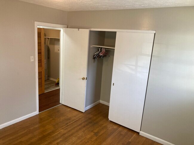 Building Photo - 2208 Winterberry Dr