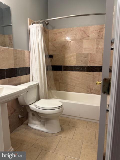 Building Photo - 4219 Ridge Ave