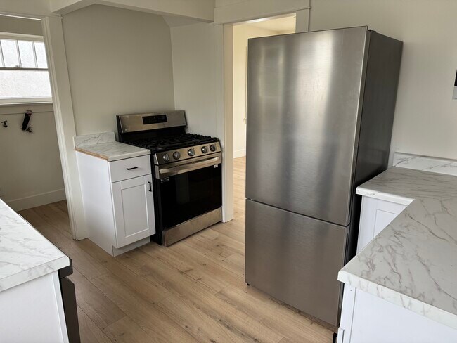 Building Photo - 1313 17th St