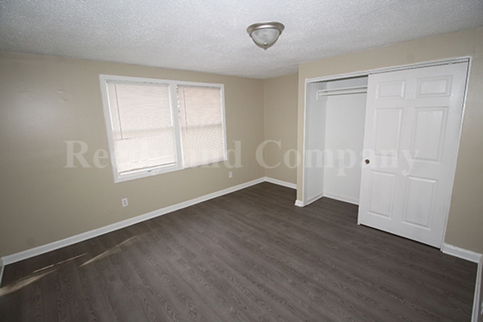 Building Photo - 4183 Park Forest Dr