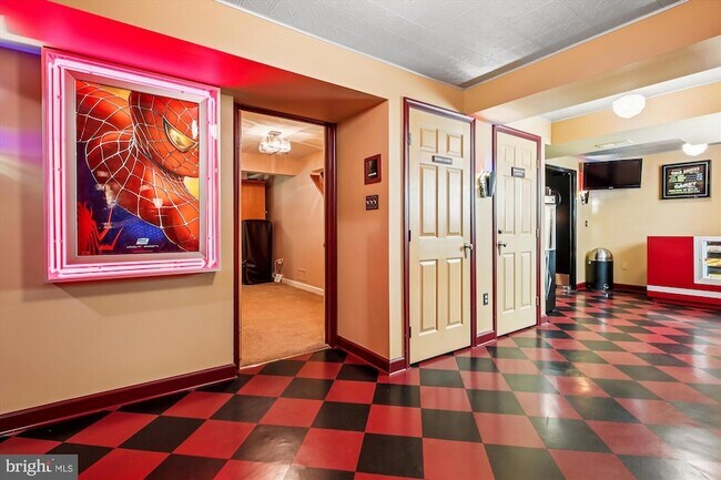 Building Photo - 9454 Newbridge Dr