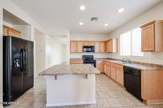 Building Photo - 43337 N Heavenly Way