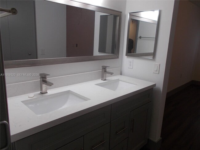 Building Photo - 701 SW 141st Ave