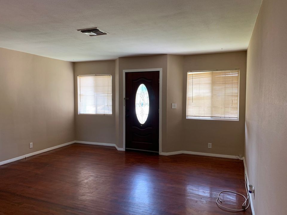 Building Photo - 1320 3 Ranch Rd