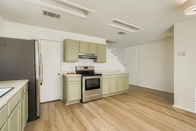 Building Photo - 1515 Curameng Cove