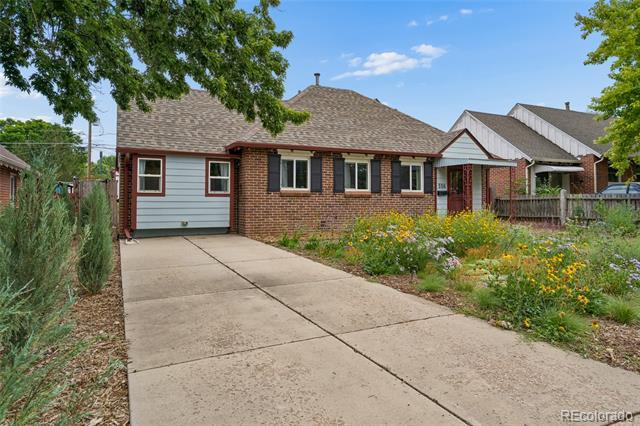 Building Photo - 556 S Canosa Ct