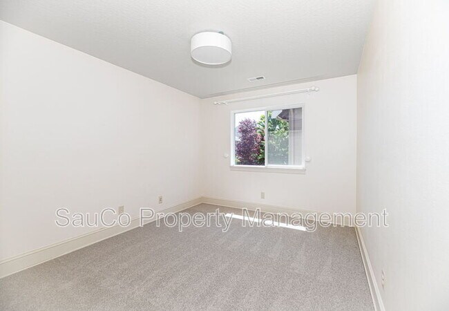 Building Photo - 4492 NW 125th Ave
