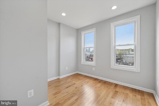 Building Photo - 3024 Redner St