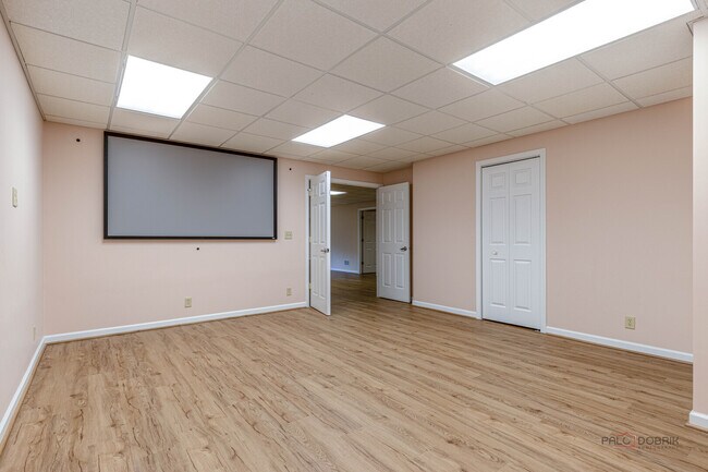 Building Photo - 5420 Belmont Ct