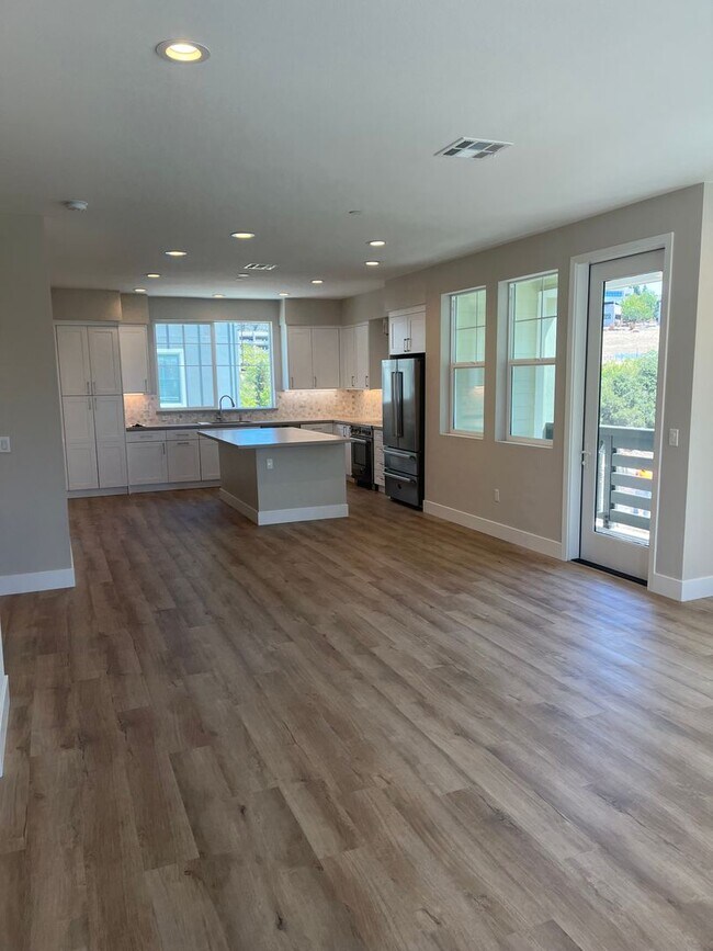 Building Photo - Beautiful New Construction Fountain Grove ...