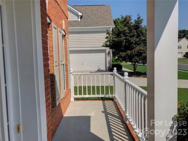 Building Photo - 11114 Knight Castle Dr