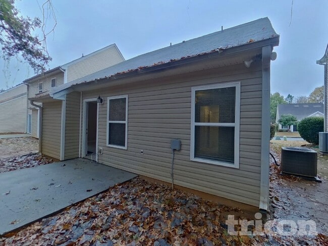 Building Photo - 1542 Alcovy Falls Dr SE