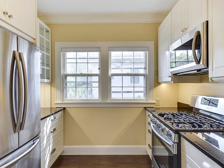 Building Photo - 2722 N Vincent Ave