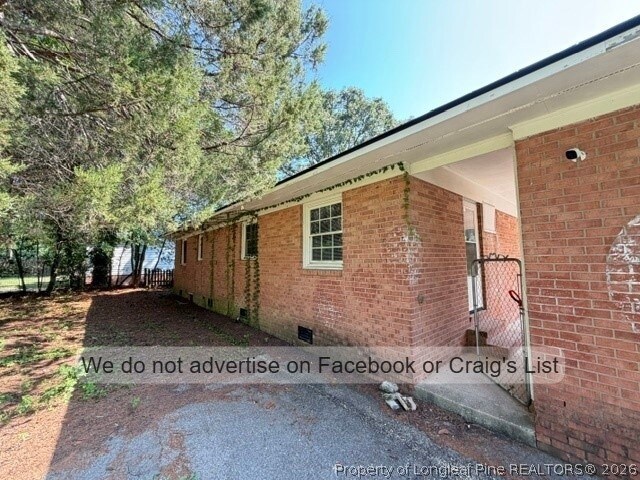 Building Photo - 806 Hicks Ave