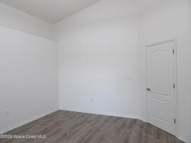 Building Photo - 3685 Kestrel Ct