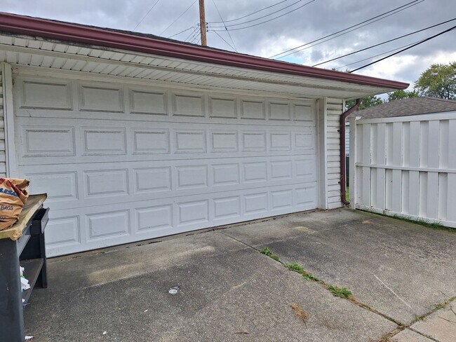 Building Photo - 29267 Ursuline St