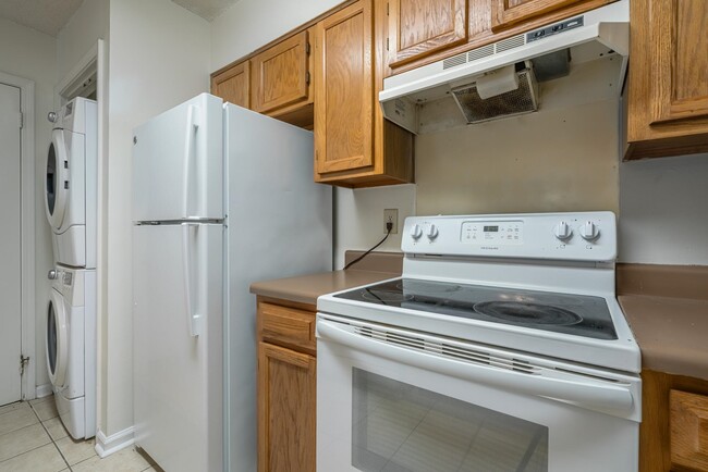 Building Photo - 110 Barksdale Ct