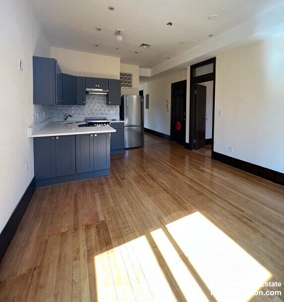 Building Photo - 30 Gloucester St