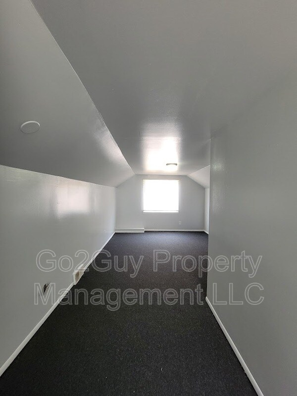 Building Photo - 18644 Forrer St