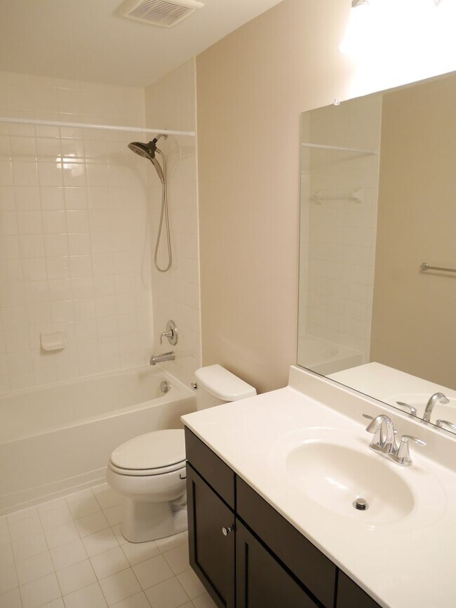 Building Photo - Large End-Unit Townhome- Owings Mills, MD