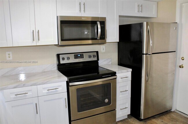 Building Photo - 20824 San Simeon Way