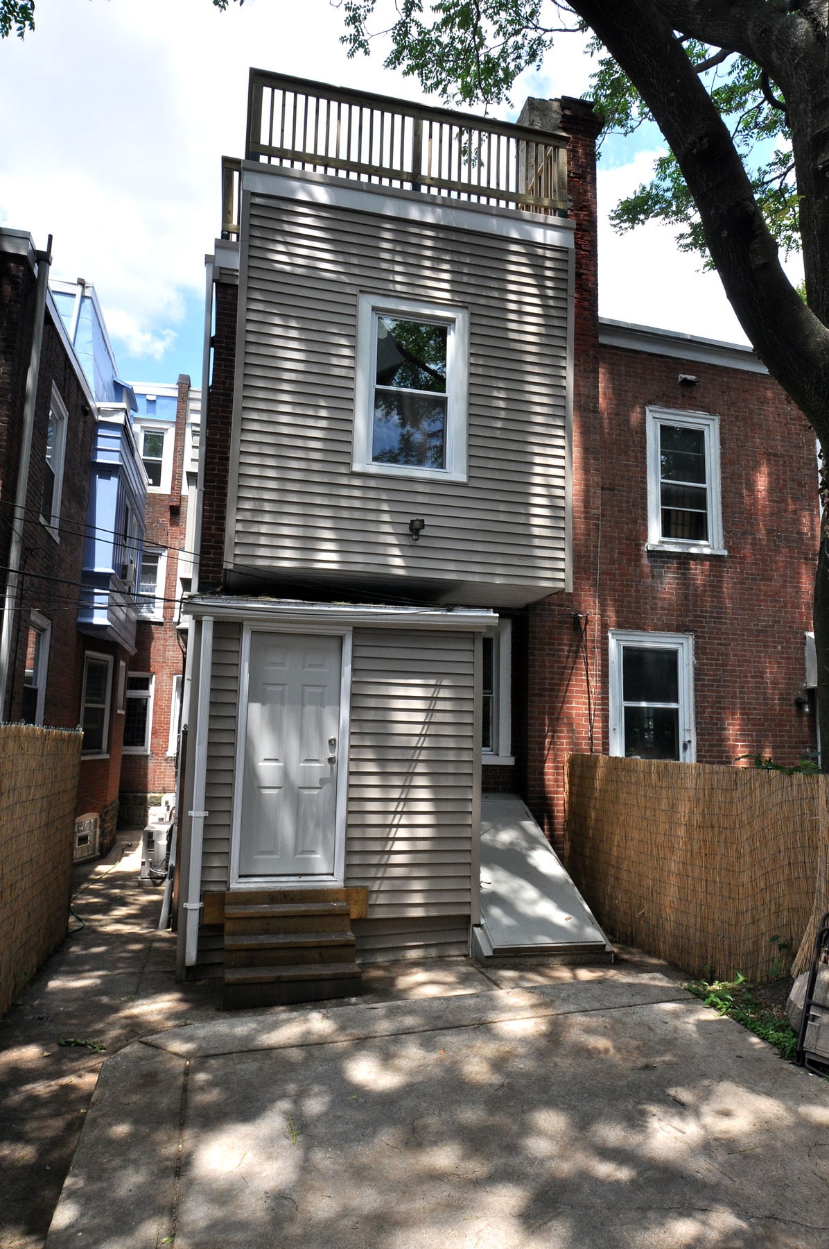 Building Photo - 4632 Locust St