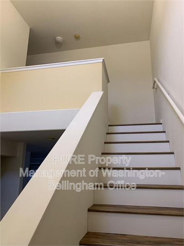 Building Photo - 1430 W Casino Rd
