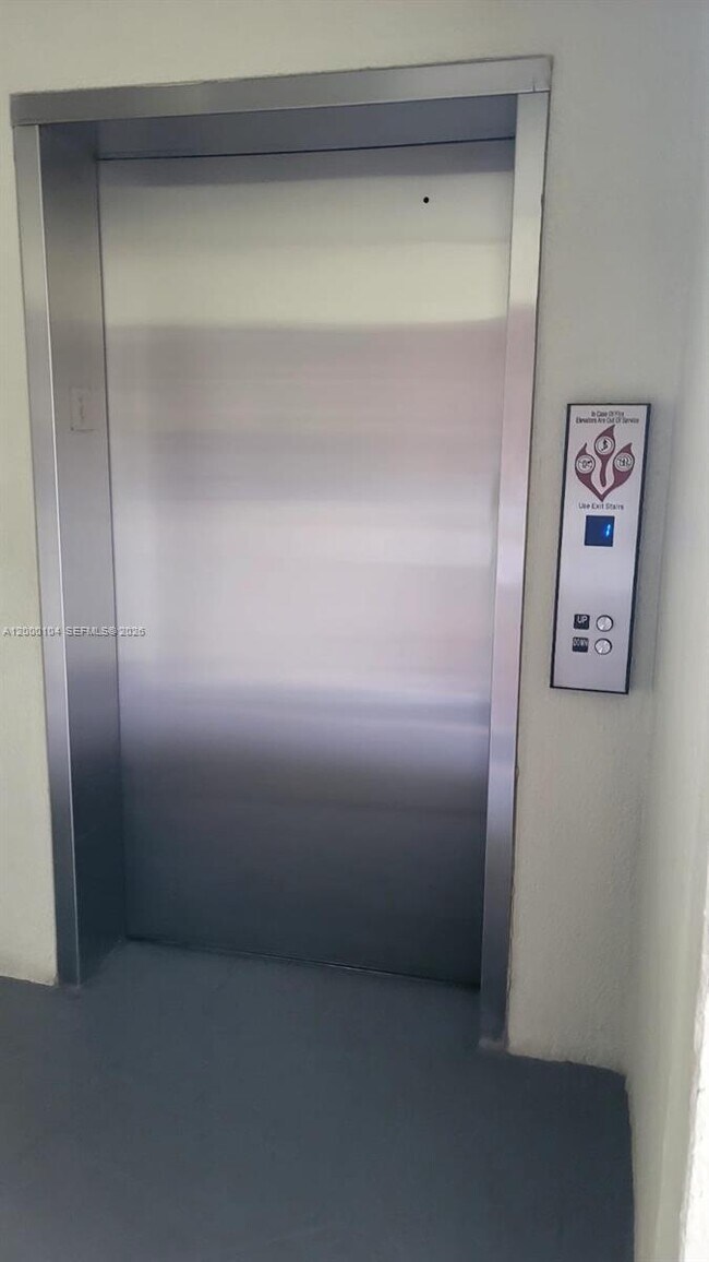 Building Photo - 13255 SW 7th Ct