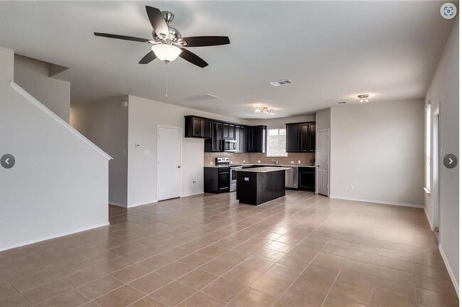 Building Photo - 169 Marcheeta Way