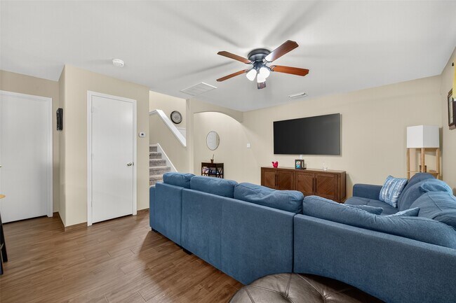 Building Photo - 8311 Tartan Ct