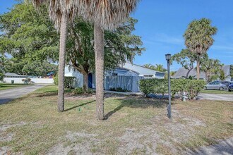 Building Photo - 241 NW 15th St