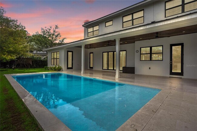 Building Photo - 1814 Barker Dr