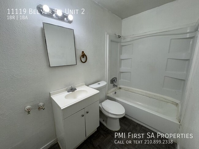 Building Photo - Fourplex two bedroom unit is ready to move...