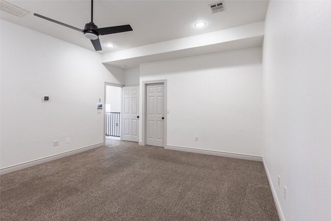 Building Photo - 3104 Hamilton St