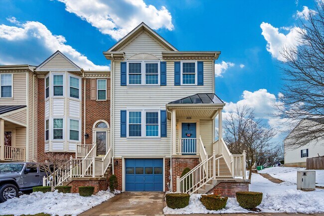 Primary Photo - 509 Sugarbush Cir