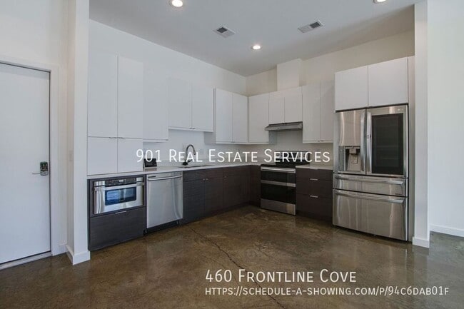 Building Photo - 460 Frontline Cove