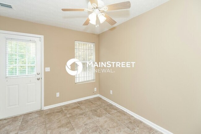 Building Photo - 3 Bedroom Pet-Friendly Home in Decatur, GA with Main Street Renewal