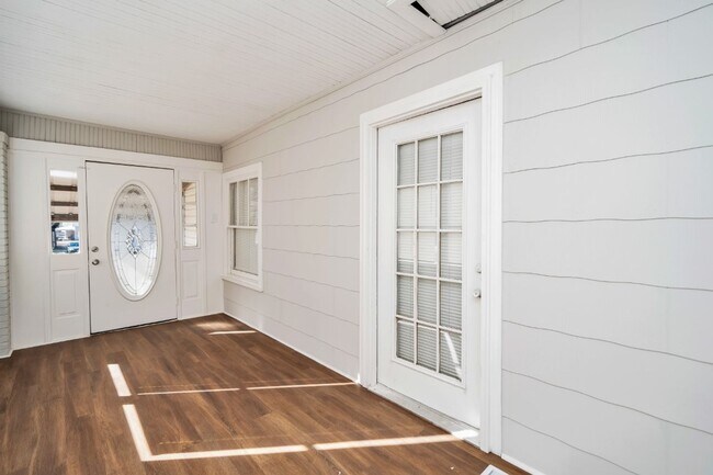 Building Photo - Beautifully Renovated Hueytown Gem – Spacious, Stylish & Move-In Ready!