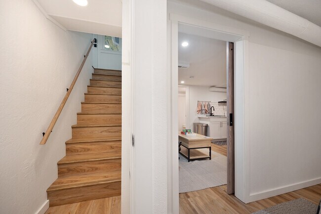 Building Photo - 1221 N A St