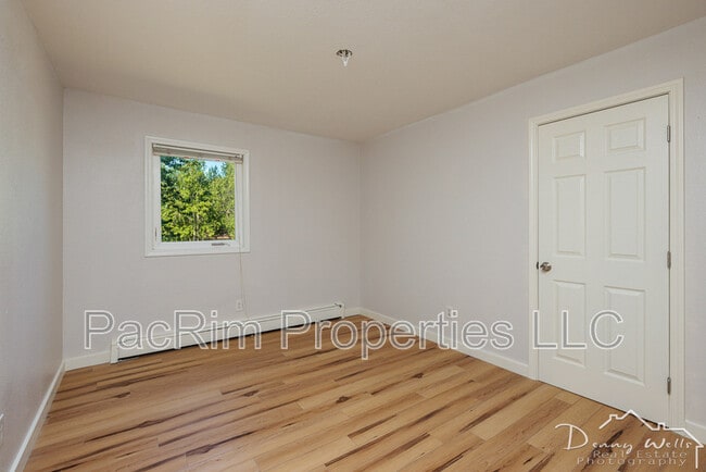 Building Photo - 1807 W 36th Ave