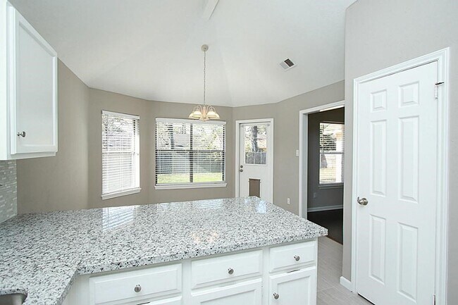 Building Photo - 23315 Montague Dr