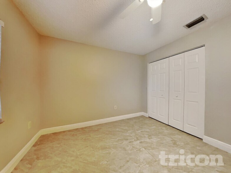 Building Photo - 488 Northview St